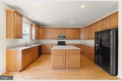8309 Double Eagle Street, Gainesville, VA 20155 - Photo 21