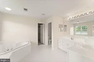 8309 Double Eagle St, Gainesville, VA 20155 - Photo 35
