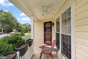 3818 Marquis Pl, Woodbridge, VA 22192 - Photo 5