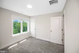 1394 Rail Stop Dr, Woodbridge, VA 22191 - Photo 17