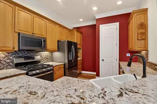 15508 Hagen Way, Haymarket, VA 20169 - Photo 13