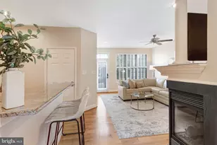 799 Monument Square, Woodbridge, VA 22191 - Photo 19
