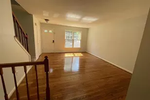 12638 Monarch Ct, Woodbridge, VA 22192 - Photo 3
