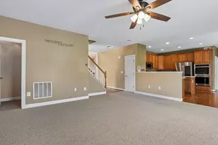 18483 Quantico Gateway Dr, Triangle, VA 22172 - Photo 19