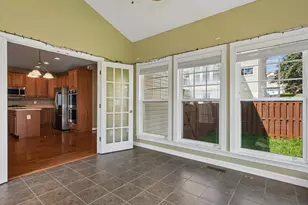 18483 Quantico Gateway Dr, Triangle, VA 22172 - Photo 15