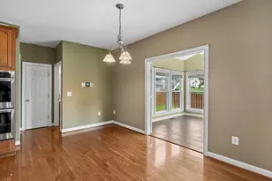 18483 Quantico Gateway Dr, Triangle, VA 22172 - Photo 13