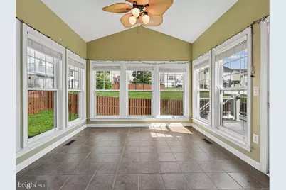 18483 Quantico Gateway Drive, Triangle, VA 22172 - Photo 17
