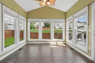 18483 Quantico Gateway Dr, Triangle, VA 22172 - Photo 17
