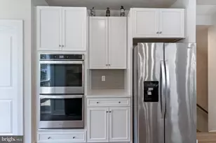 17713 Longspur Cove Ln, Dumfries, VA 22026 - Photo 19