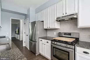 16877 Jed Forest Ln, Woodbridge, VA 22191 - Photo 13