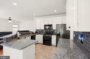 6050 Smooth Stone Pl, Haymarket, VA 20169 - Photo 15
