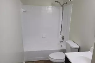 1810 Tilletson Pl, Woodbridge, VA 22191 - Photo 11