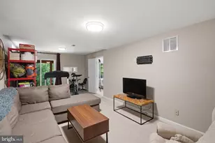 3079 Fennegan Ct, Woodbridge, VA 22192 - Photo 41