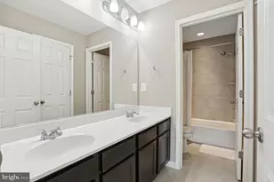 6806 Bryson Cir, Haymarket, VA 20169 - Photo 11