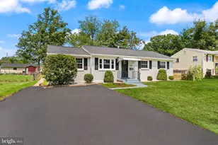 9540 Damascus Dr, Manassas, VA 20109 - Photo 5
