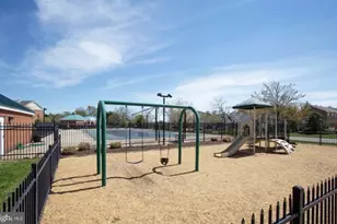 13368 Colchester Ferry Pl, Woodbridge, VA 22191 - Photo 29