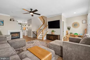 13368 Colchester Ferry Pl, Woodbridge, VA 22191 - Photo 9
