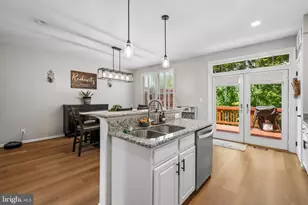 13368 Colchester Ferry Pl, Woodbridge, VA 22191 - Photo 13