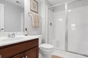 5520 Gracelyn Ct, Woodbridge, VA 22193 - Photo 17