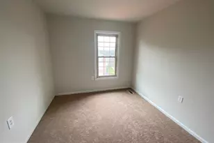 12116 Stallion Ct, Woodbridge, VA 22192 - Photo 15