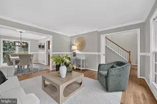 2893 Chevoit Hill Ct, Woodbridge, VA 22191 - Photo 15