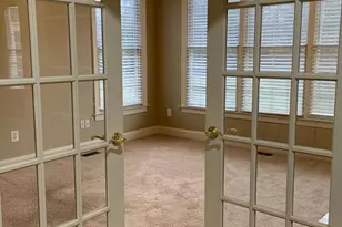 5795 Solheim Cup Dr, Haymarket, VA 20169 - Photo 5