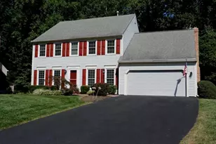 12154 Darnley Rd, Woodbridge, VA 22192 - Photo 3