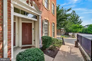 15164 Lancashire Dr, Woodbridge, VA 22191 - Photo 3