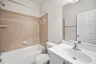 2584 Eastbourne Dr, Woodbridge, VA 22191 - Photo 25