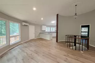 8133 Counselor Rd, Manassas, VA 20112 - Photo 7