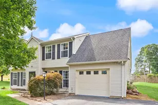 5793 Rockcliff Ln, Woodbridge, VA 22193 - Photo 1