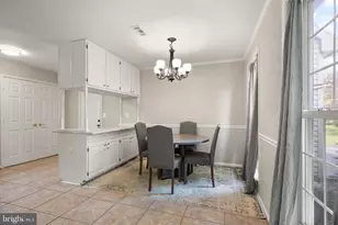 5793 Rockcliff Ln, Woodbridge, VA 22193 - Photo 5