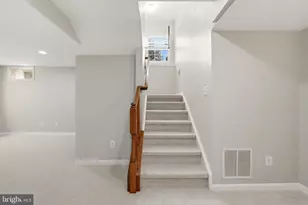 17037 Loftridge Ln, Gainesville, VA 20155 - Photo 49