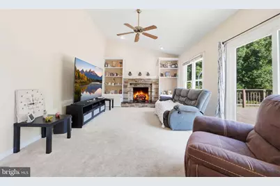 8213 Crackling Fire Drive, Gainesville, VA 20155 - Photo 21