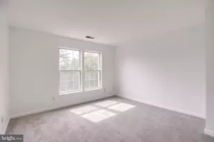9081 Falcon Glen Ct, Bristow, VA 20136 - Photo 19