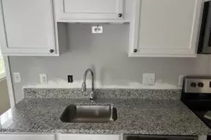 1400 Admiral Dr, Woodbridge, VA 22192 - Photo 7