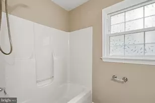 16004 Kings Mountain Rd, Woodbridge, VA 22191 - Photo 17