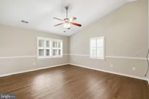 16004 Kings Mountain Rd, Woodbridge, VA 22191 - Photo 9