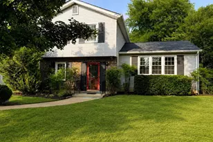 8212 MacBeth St, Manassas, VA 20110 - Photo 1
