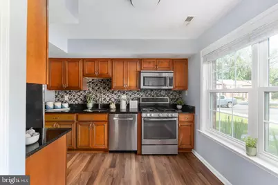 4748 S Park Court, Woodbridge, VA 22193 - Photo 7