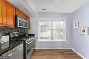4748 S Park Ct, Woodbridge, VA 22193 - Photo 9