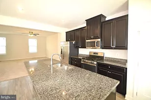11328 Willow Green Cir, Manassas, VA 20109 - Photo 13