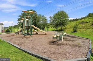17008 Hoskins Way, Dumfries, VA 22026 - Photo 33