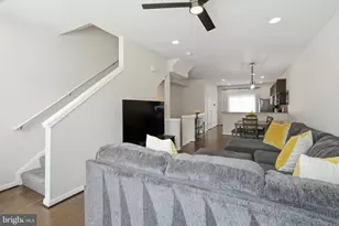 17008 Hoskins Way, Dumfries, VA 22026 - Photo 9