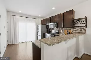 17008 Hoskins Way, Dumfries, VA 22026 - Photo 13
