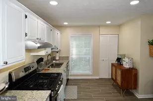 11944 Cardamom Dr, Woodbridge, VA 22192 - Photo 17