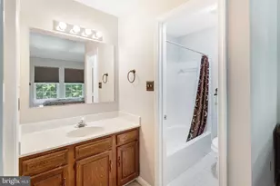 15324 Waters Edge Ct, Dumfries, VA 22026 - Photo 11