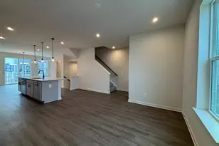 18032 Alicia Ave, Dumfries, VA 22026 - Photo 9