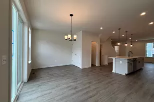 18032 Alicia Ave, Dumfries, VA 22026 - Photo 7