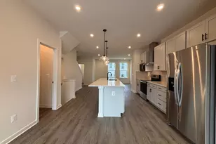 18032 Alicia Ave, Dumfries, VA 22026 - Photo 5